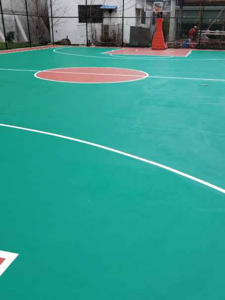 青海 球场长期使用易出现地面开裂